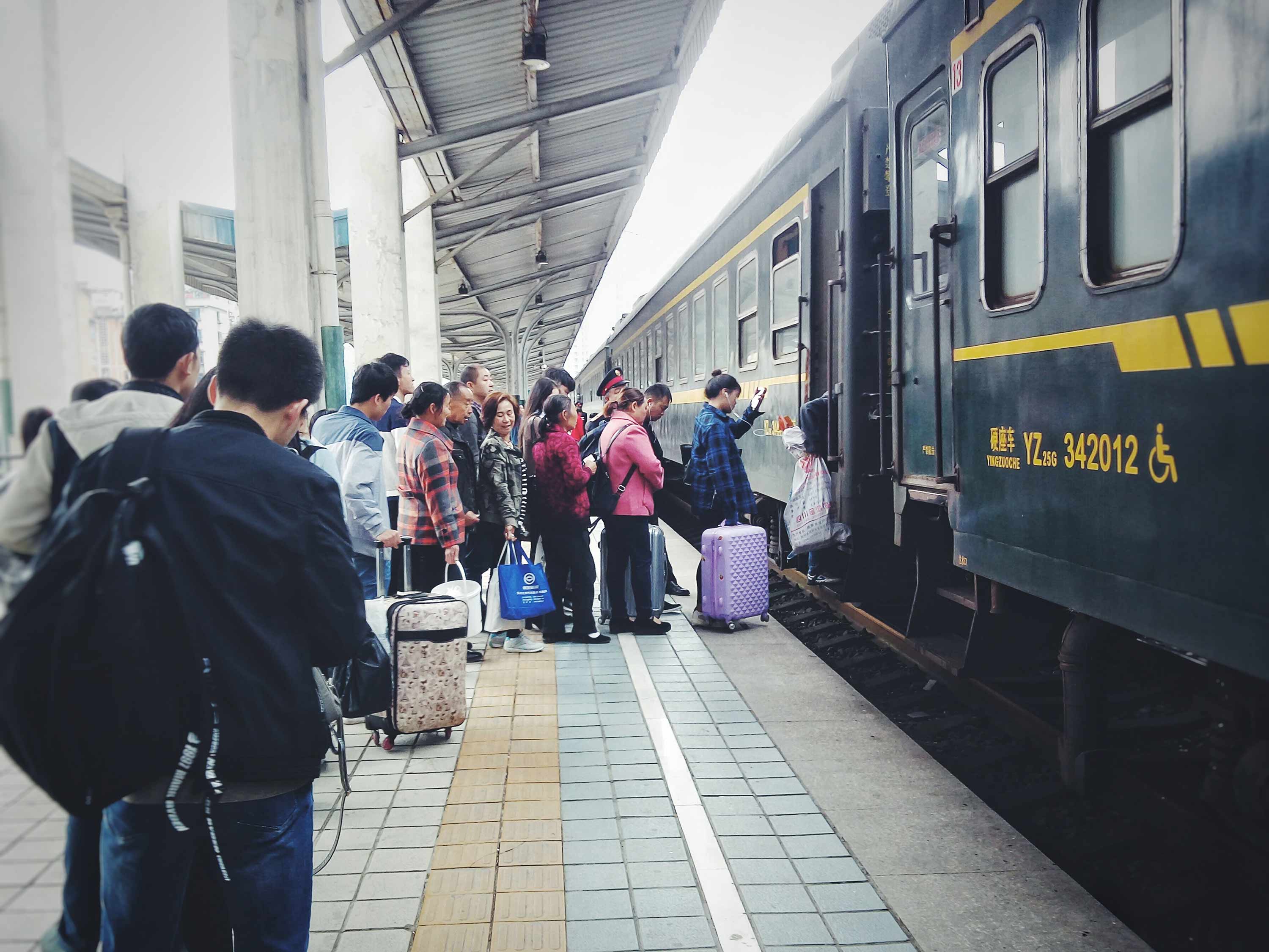 派勤硬件携手智能机器人检修铁路,科技助力安全春运 派勤硬件携手智能机器人检修铁路,科技助力安全春运